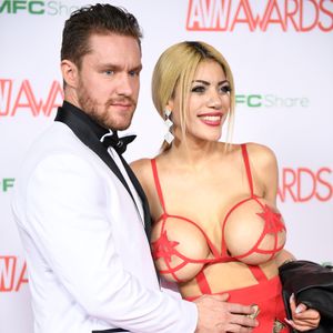 2019 AVN Awards Red Carpet (Gallery 6) - Image 583063