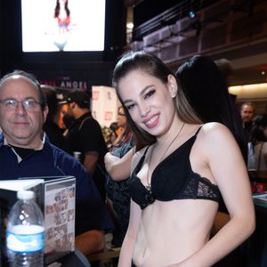2019 AVN Adult Entertainment Expo – Day 3 (Gallery 1) - Image 585993