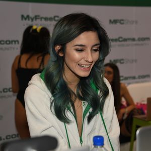2019 AVN Adult Entertainment Expo - Cams, Clips and More - Image 586989