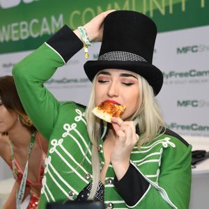 2019 AVN Adult Entertainment Expo - Cams, Clips and More - Image 586993