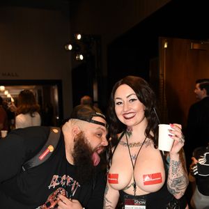 2019 AVN Adult Entertainment Expo - Faces at the Show - Image 587194