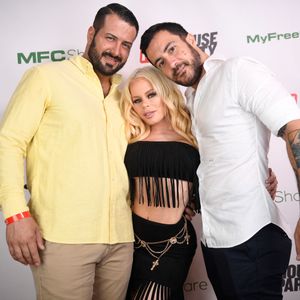 AVN House Party (Gallery 5) - Image 594180