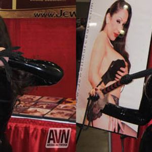 Adultcon 2010 in 3D - Image 128481