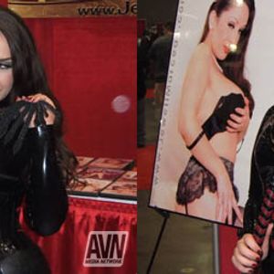 Adultcon 2010 in 3D - Image 128427