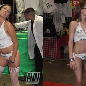 Adultcon 2010 in 3D - Image 128421