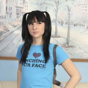 'Bailey Jay is Line Trap' - Image 131730