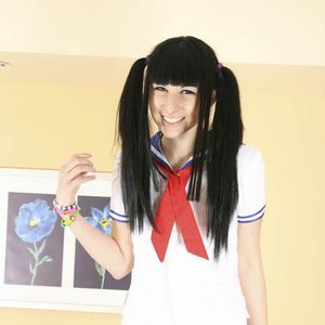 'Bailey Jay is Line Trap' - Image 131745