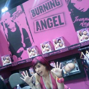 eXXXotica L.A. Opening Night: A Camera Phone Gallery - Image 136449