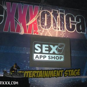 eXXXotica L.A. 2010 - On the Show Floor - Image 137787