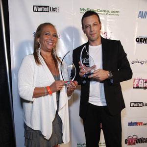 F.A.M.E. Awards 2010 - Image 137400