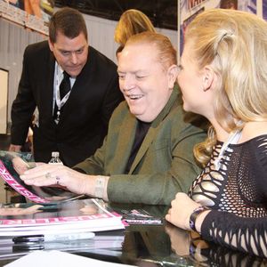 Larry Flynt Signs at Hustler Booth - AEE 2010 - Image 113169