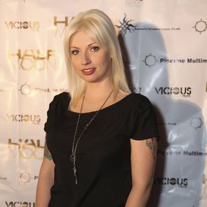 'Half Moon' Red Carpet Premiere - Image 168729