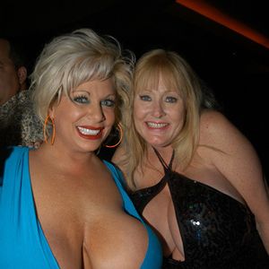 AVN Adult Entertainment Expo 2012 - At the Bar (Gallery 2) - Image 217011