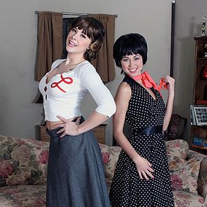 Sneak Peek: 'Laverne & Shirley XXX: A DreamZone Parody' - Image 279252