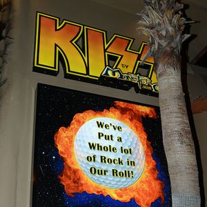 Internext 2013 - Mr Skin’s Mini Golf with Mini Kiss - Image 254964