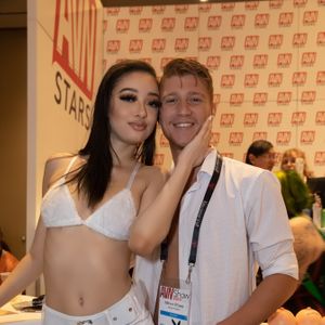 2020 AVN Expo - Day 2 (Gallery 4) - Image 600251