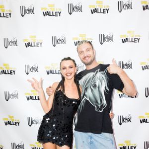 Seth Gamble's 'Once Upon a Time in the Valley' Premiere - Part 1 - Image 633789