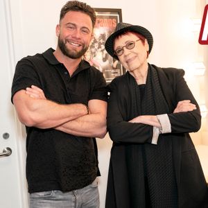 Adult Stars Speak at UC Santa Barbara Film Class - Part 2 - Image 633646