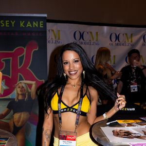 2025 AVN Adult Entertainment Expo - Day 2 (Part 3) - Image 624786