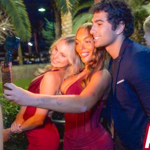 2026 AVN Awards Red Carpet Arrivals (Part 3) - Image 650363