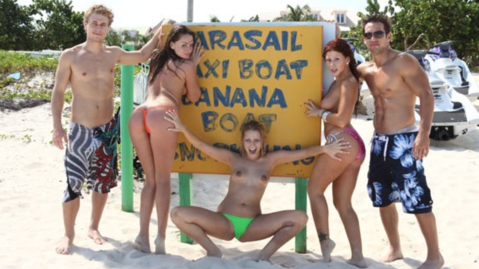Tori black boat