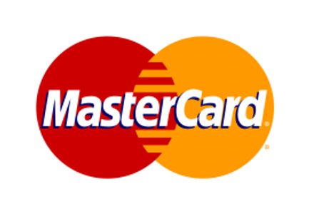 ''Erotic Arts'' Gallery Boycotts Bank On MasterCard Refusal