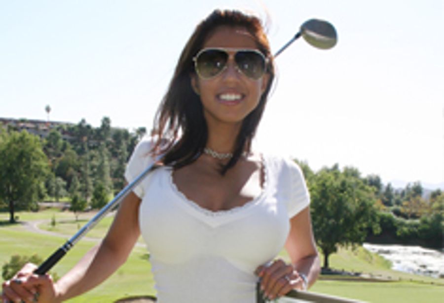 Spearmint Rhino Golf Event Raises Thousands for Charity