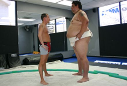 Scott Lyons Takes on Sumo Giant