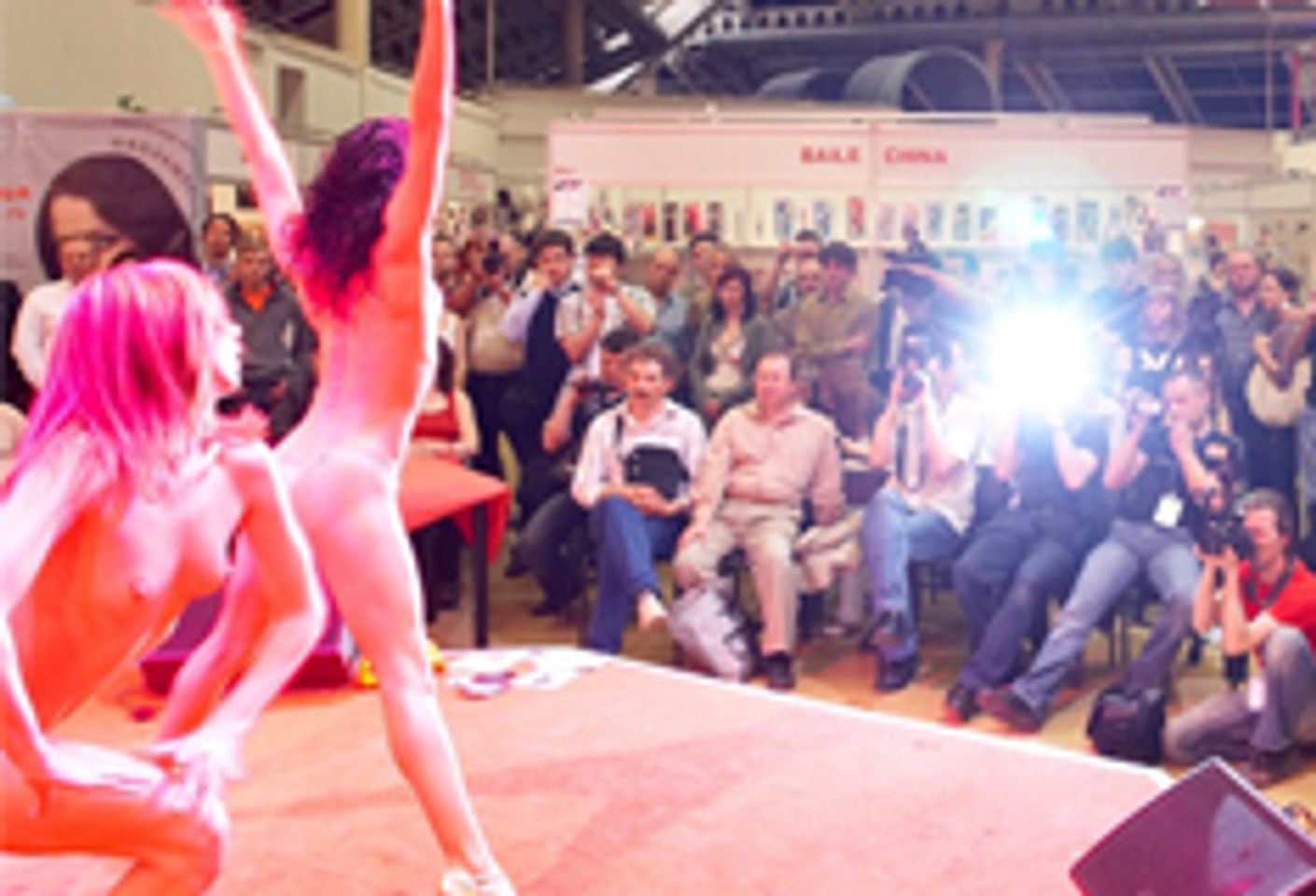 Novelty Show Returns to Moscow