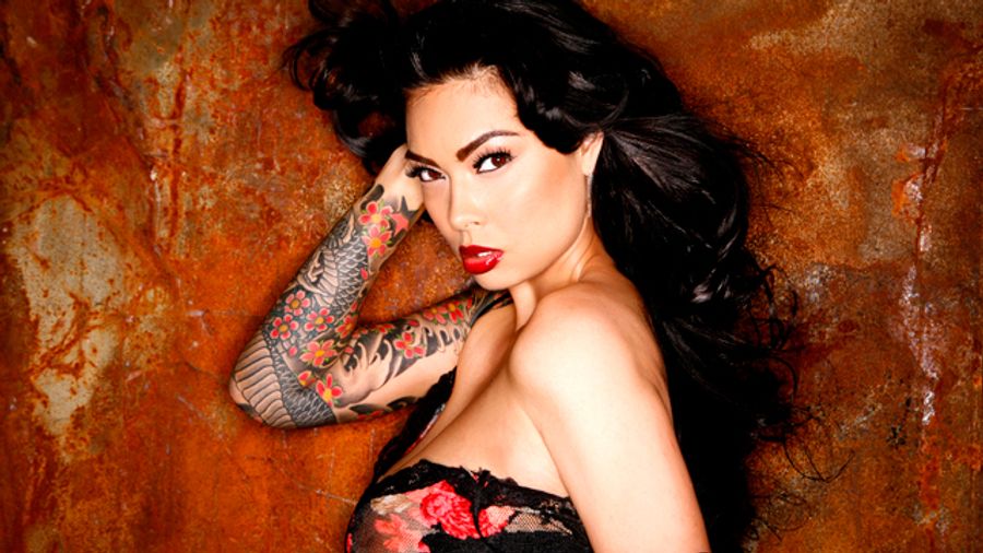 Giant Mobile Teams With Tera Patrick to Let You SlideHer