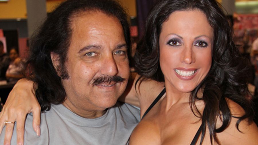 Amy Fisher Rolls in eXXXotica, Cash