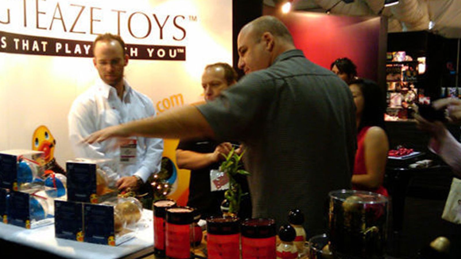 AVN Novelty Expo 2009 Sees Successful Opening Day