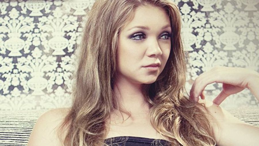 AVN Awards Names Jessie Andrews 4th Red Carpet Host