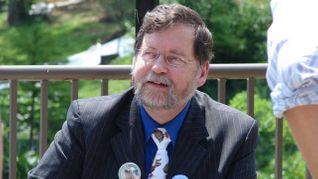 Famous Biology Prof Recalls '70s Porn Stores and Sexy SciFi