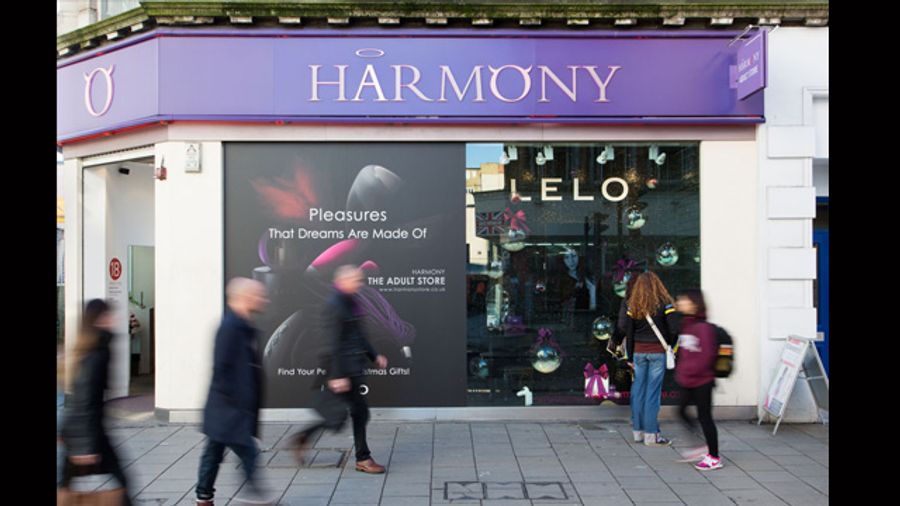 LELO A Hit on London’s Oxford Street