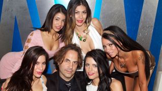 Erotique Entertainment Signs Six Contract Girls