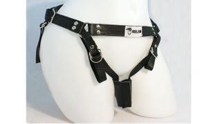 Aslan Leather, Orgasmatronics Team Up on Handsolo Harness