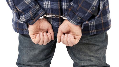 Feds Arrest Operators of Silk Road Bitcoin Exchange