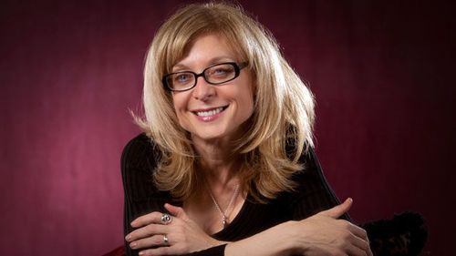 Nina Hartley Serves Steak & Blowjob Day Workshop at The Pleasure Chest