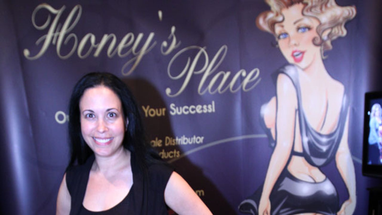 Honey’s Place Celebrates 20 Years of Putting Customers First