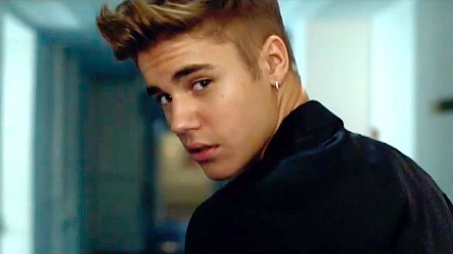 Hustler Clubs Dangle $1 Million in Front of Justin Bieber