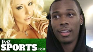Courtney Taylor to Joshua Mance: Forget Skin, I Think You're 'Super Cute'