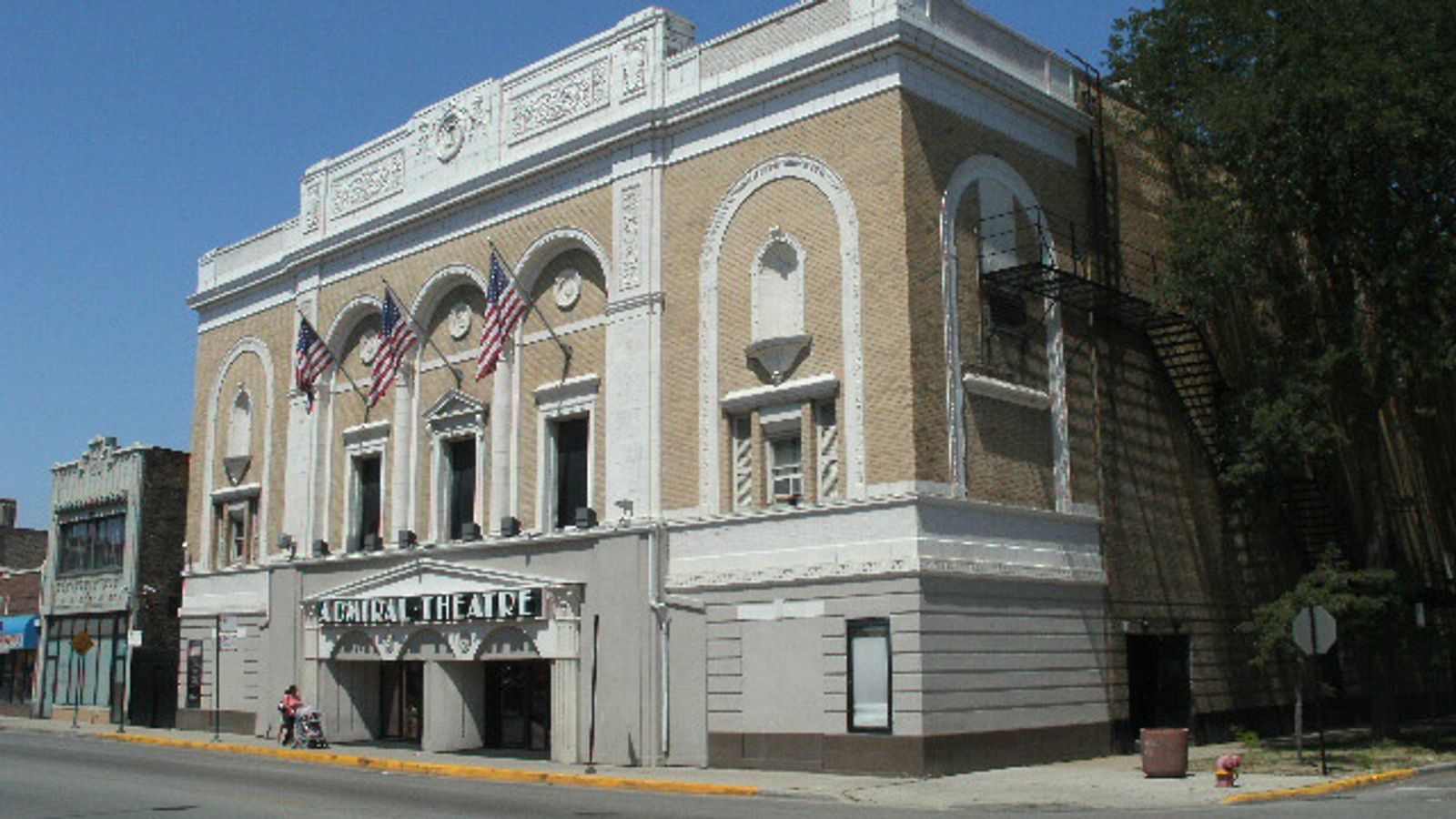 Chicago Strip Club Given Neighborhood Beautification Award