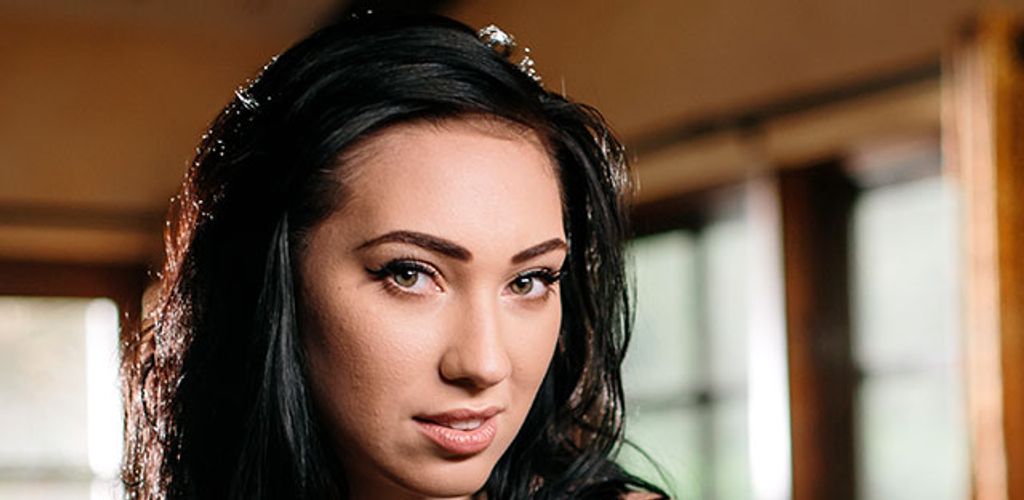 Fresh Face: Interview With Aria Alexander AVN.