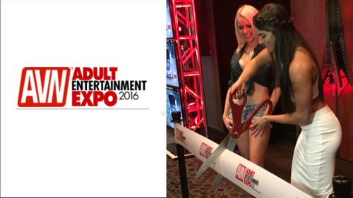 Aspen Rae Cuts Ribbon for 2016 AVN Adult Entertainment Expo