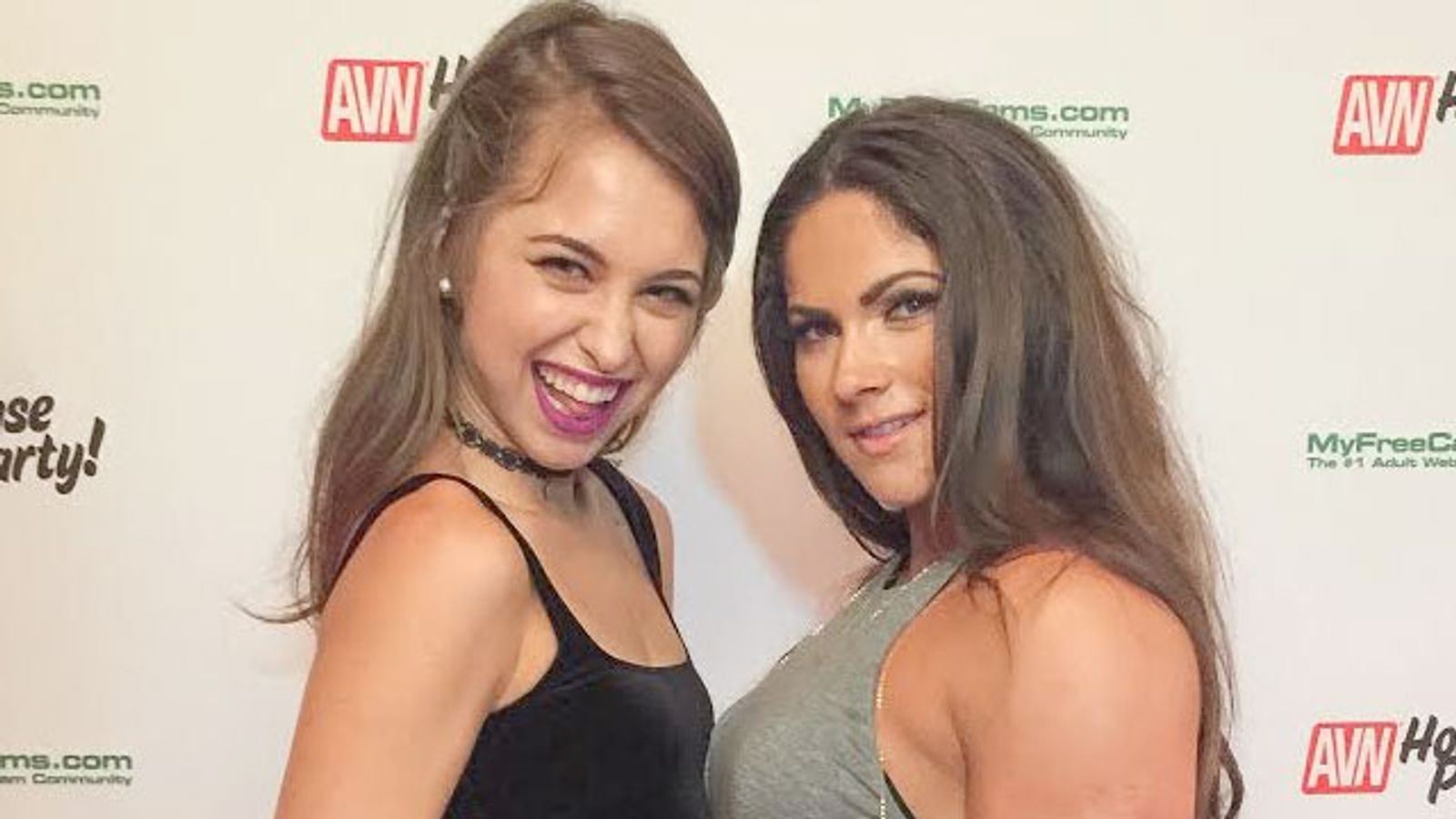 Aspen Rae and Riley Reid Named as 2017 AVN Awards Hosts | AVN