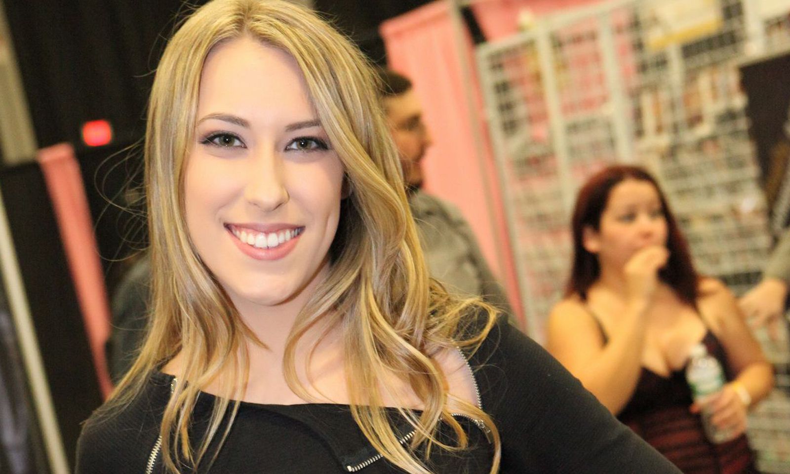 Kimber Lee Launches Official Site with VNA Today