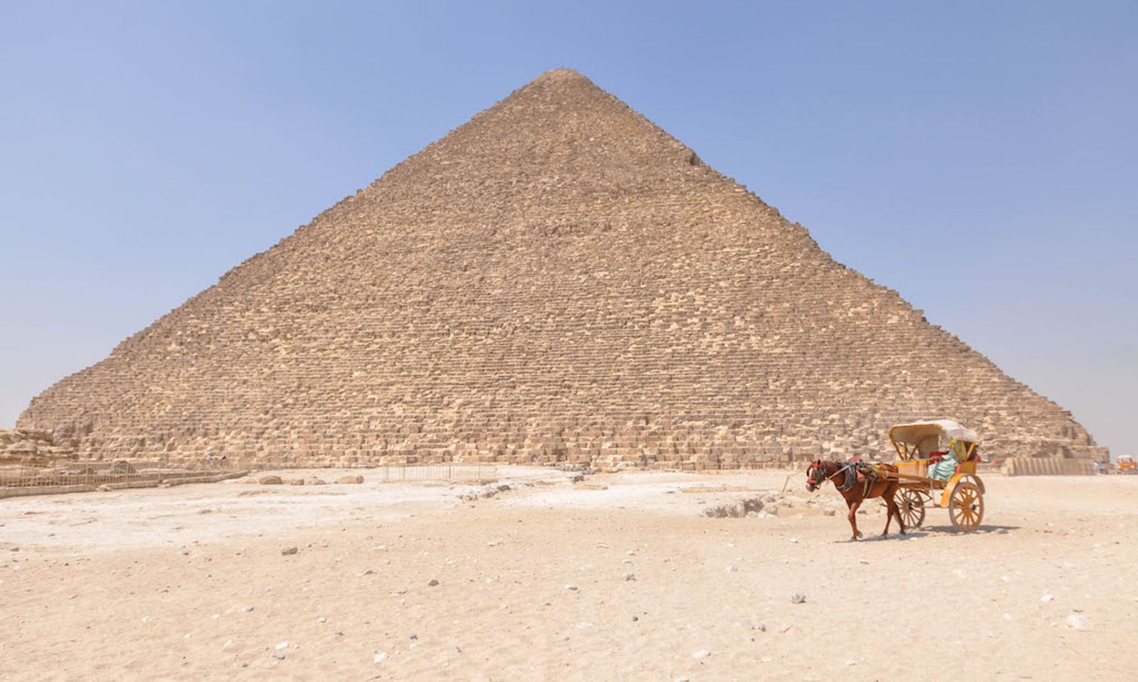Alleged ‘Porn’ Video Shot on Top of Great Pyramid May Be a Fake