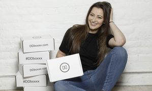Dani Daniels Joins Fan Centro, Conducts Raffle