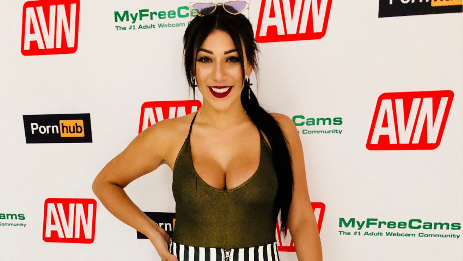 Fresh Faces: Valentina Jewels | AVN